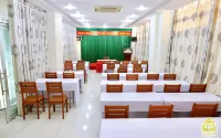 Hoang Yen Canary Hotel Hotels in Hai Cang