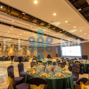 MIllennium Plaza Hotel & Mall Ulaanbaatar Отели рядом с достопримечательностью «Сүхбаатарын Талбай»