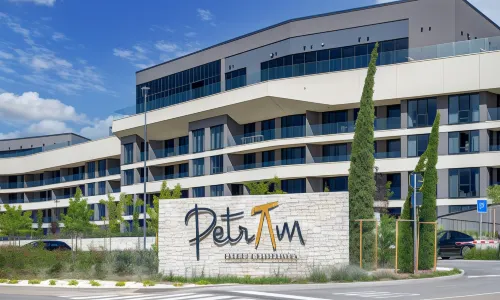 Petram Resort & Residences