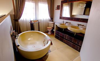 139 on Munnik Guest House - Housity