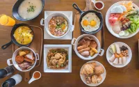 Coral Tree Villa Huahin - Morgenmad