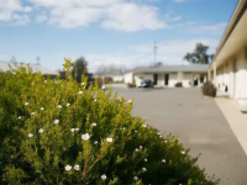 เมริเวล โมเต็ล