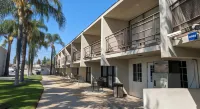 Valley Inn Hotels in Sylmar