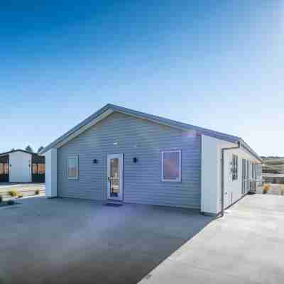 18 Jimmy Hotel Exterior