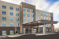 Holiday Inn Express & Suites Hudson I-94 Các khách sạn ở River Falls