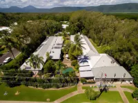 Coral Beach Lodge Hotels in Craiglie