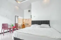 Griya Rahayu Guesthouse Mitra RedDoorz Near Jatim Park 2 Batu Hotels in Temas