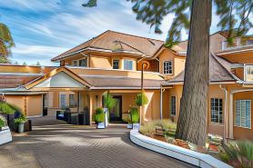 Villa Eyrie Resort