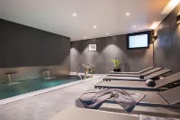 Au Clos du Lac - piscina