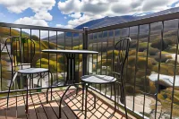 The Denman Hotel in Thredbo - con vista montagne