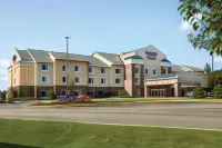 Fairfield Inn & Suites Weirton Hotels in Steubenville