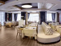 Cosmopolita Hotel Boutique & Spa Hotels in Baix Emporda
