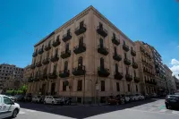 Hotel Tonic Hotel in zona Monumento a Carlo Cottone