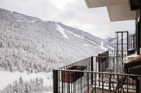 Hotel Piolets Soldeu Centre - Mountain view