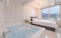 Gaypeng Poolvilla Lisum Five Penison - spa