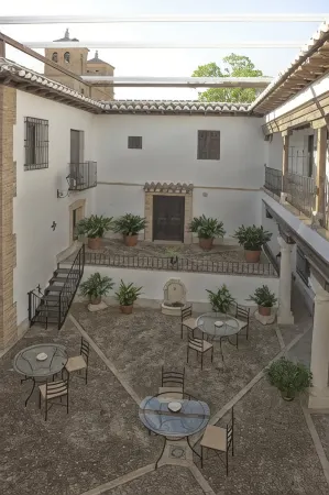 Hospedium Hotel Retiro del Maestre Отели в г. Кампо де Калатрава