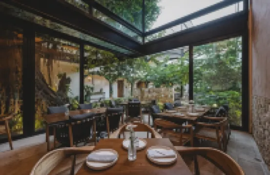 Adoro Hotel Boutique