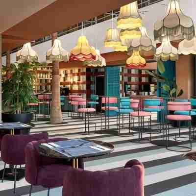Tent Mojito Suites Dining/Meeting Rooms