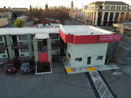 Days Inn by Wyndham Chico Отели рядом с достопримечательностью «Center For The Arts»