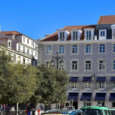 My Story Hotel Figueira Отели рядом с достопримечательностью «Железнодорожный вокзал Росиу»