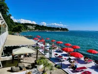 Hotel Riviera & Maximilian's - Strand