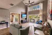 Beach, dining nearby, close to airports. Book now!