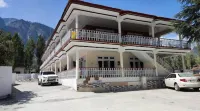 Golden Star Hotel Hotels near Kalam Forest Playground..Usho Forest Playground