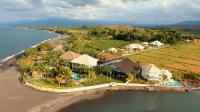 Mayo Resort Hotels near Apotek Mulia Farma 8