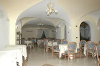 Hotel Villa Franca - Parkering