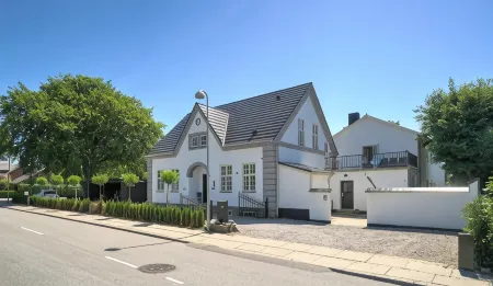 Villa Sofie Bed & Breakfast Отели в г. Хаслев