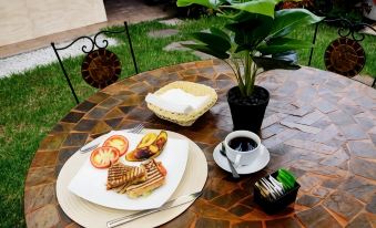 Trebol Amarillo Bed & Breakfast