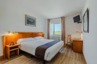 Hotel Rey Arturo Burgos Hotels in Villagonzalo Pedernales