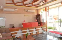 Hotel Panchavarnaa