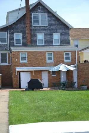 DIRECT WATERFRONT PRIVATE BEACH