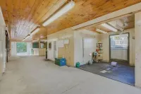 Mountaintop Horse Farm with Heated Pool