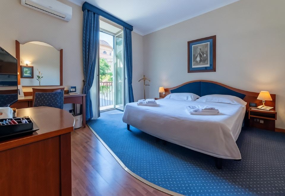 Massimo Plaza Hotel