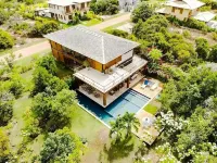 Beautiful house in a privileged location in the Piscinas Naturais condominium