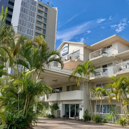 Outrigger Burleigh
