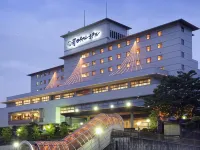 Tsukasa Royal Hotel - Parking
