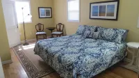Downtown South Haven, close to everything,  family friendly, very clean