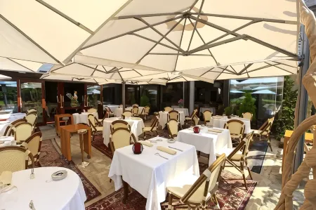 Le Manoir du Lys, the Originals Relais