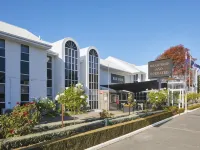 Pavilions Hotel Hotels near Saint Albans