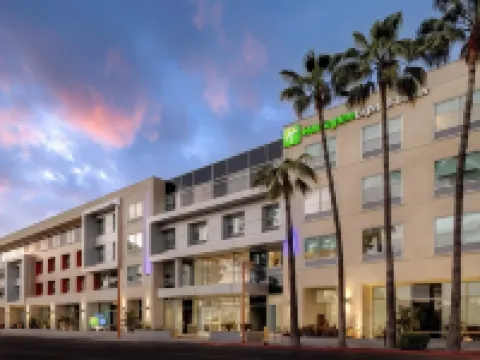 Holiday Inn Express & Suites GLENDALE DOWNTOWN by IHG Hotels in Glendale