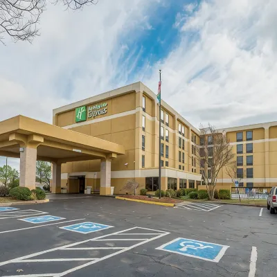 Sleep Inn & Suites โรงแรมใกล้ศูนย์ธรรมชาติลิชเตอร์แมน