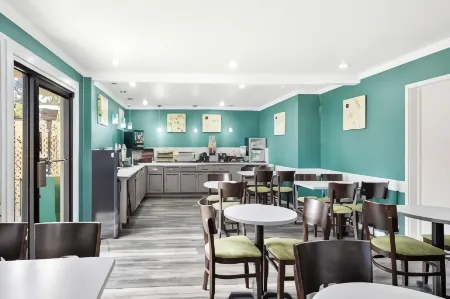 Best Western Park Crest Inn Отели в г. Монтерей