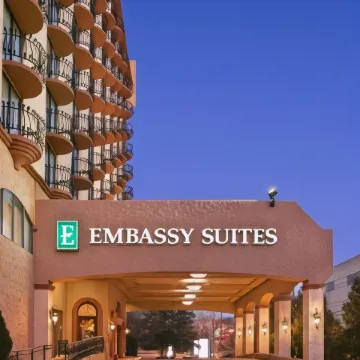 Embassy Suites by Hilton Kansas City Plaza