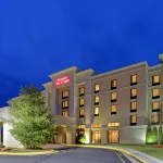 Hampton Inn & Suites Fredericksburg South Hotel a 