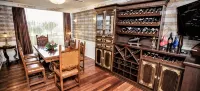 Tirana International Hotel & Conference Center - bar