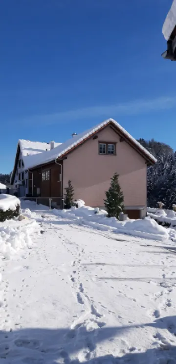 Loft in the countryside with garden access and sauna