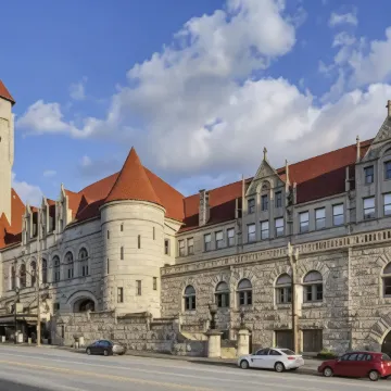 St. Louis Union Station Hotel, Curio Collection by Hilton
